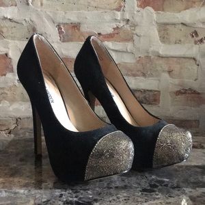 Black Steve Madden pumps - sparkly toes